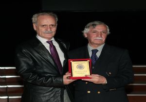 Gürlek Osmanlı'yı anlattı